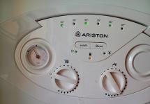 ستون گاز: Ariston، دستگاه، دو مدار، نمایش ها