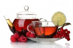 Výhody bobuľového čaju a receptov