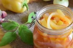 Paprikové polotovary na zimu: „Zlaté recepty Varenie polotovarov na zimu zo sladkej papriky