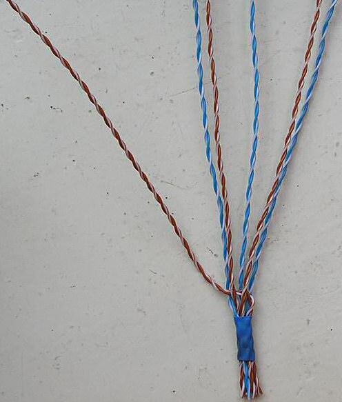 Krútený pár vynikajúci kábel pre reproduktory